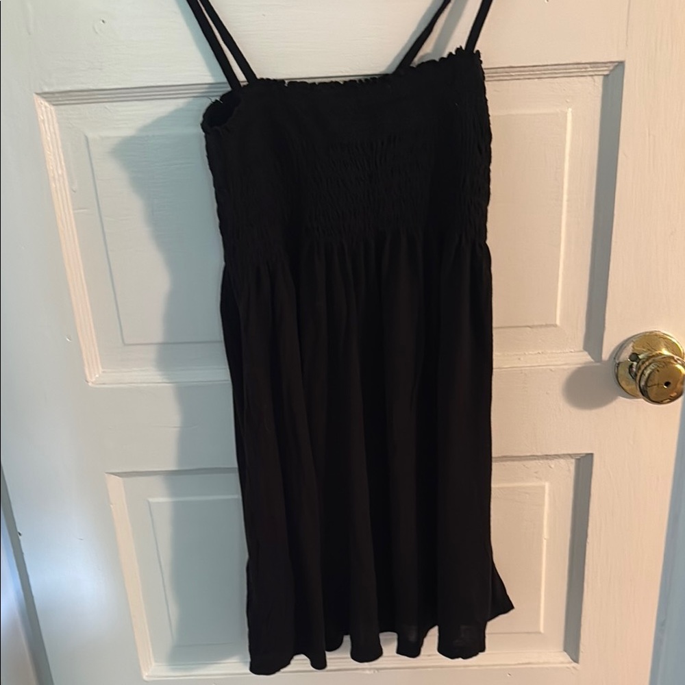 H&M Black Crinkle Top Dress - Perfect for Any Dress Day or Night